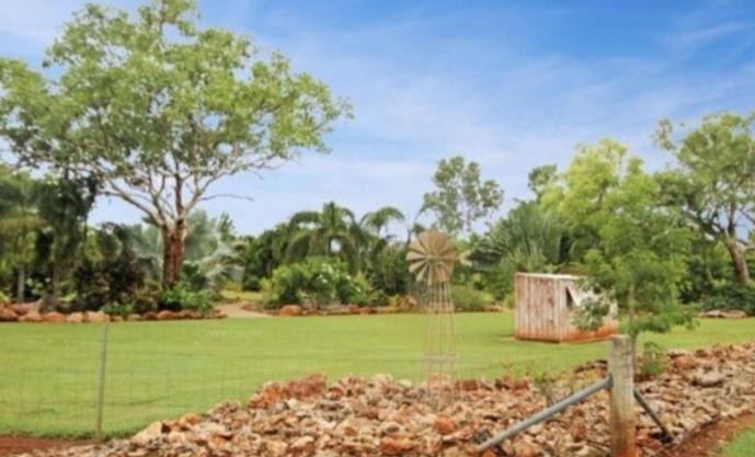 Almost Off Grid Tranquillity Katherine Exterior photo